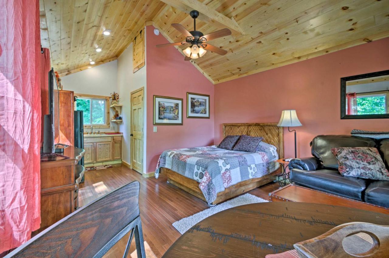 Bryson City Studio With Hot Tub - Near Nantahala! Экстерьер фото