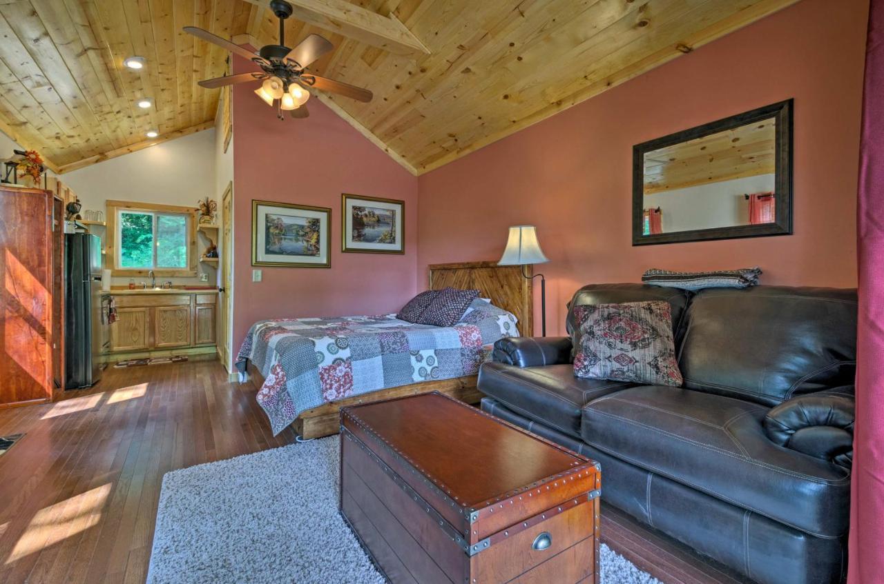 Bryson City Studio With Hot Tub - Near Nantahala! Экстерьер фото