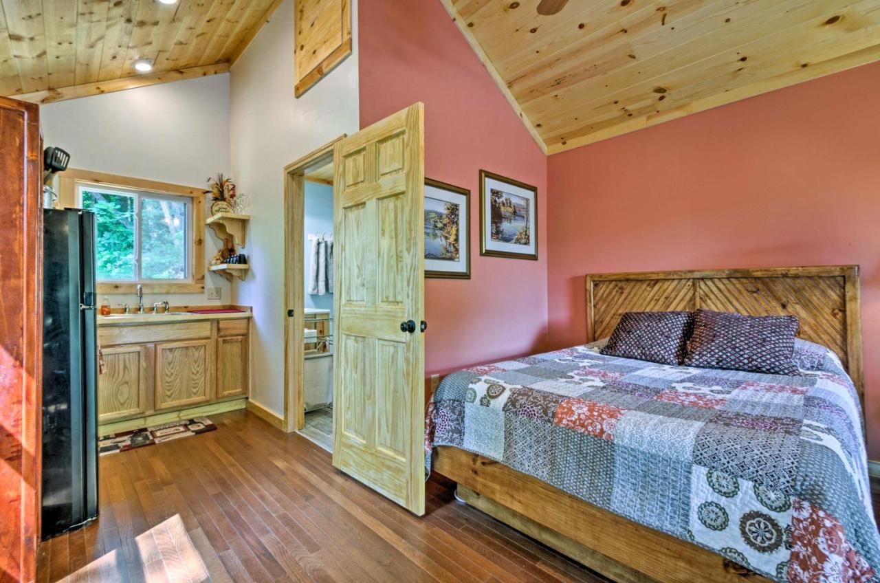 Bryson City Studio With Hot Tub - Near Nantahala! Экстерьер фото