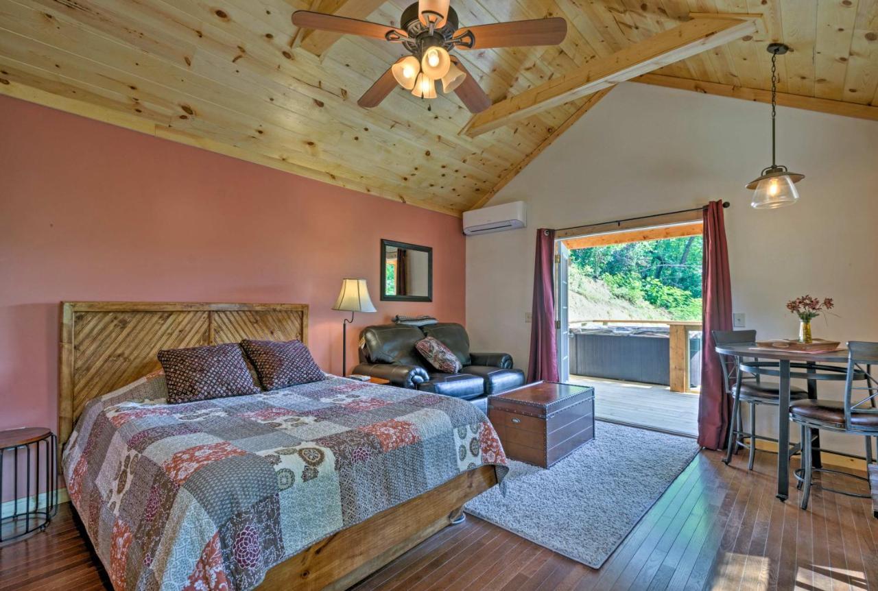 Bryson City Studio With Hot Tub - Near Nantahala! Экстерьер фото